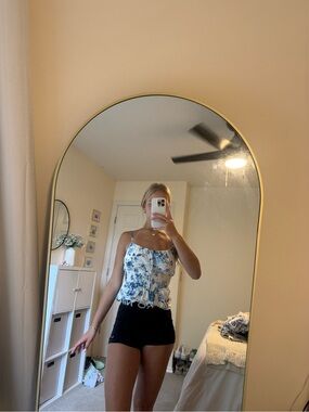 Francesca’s blue and white top